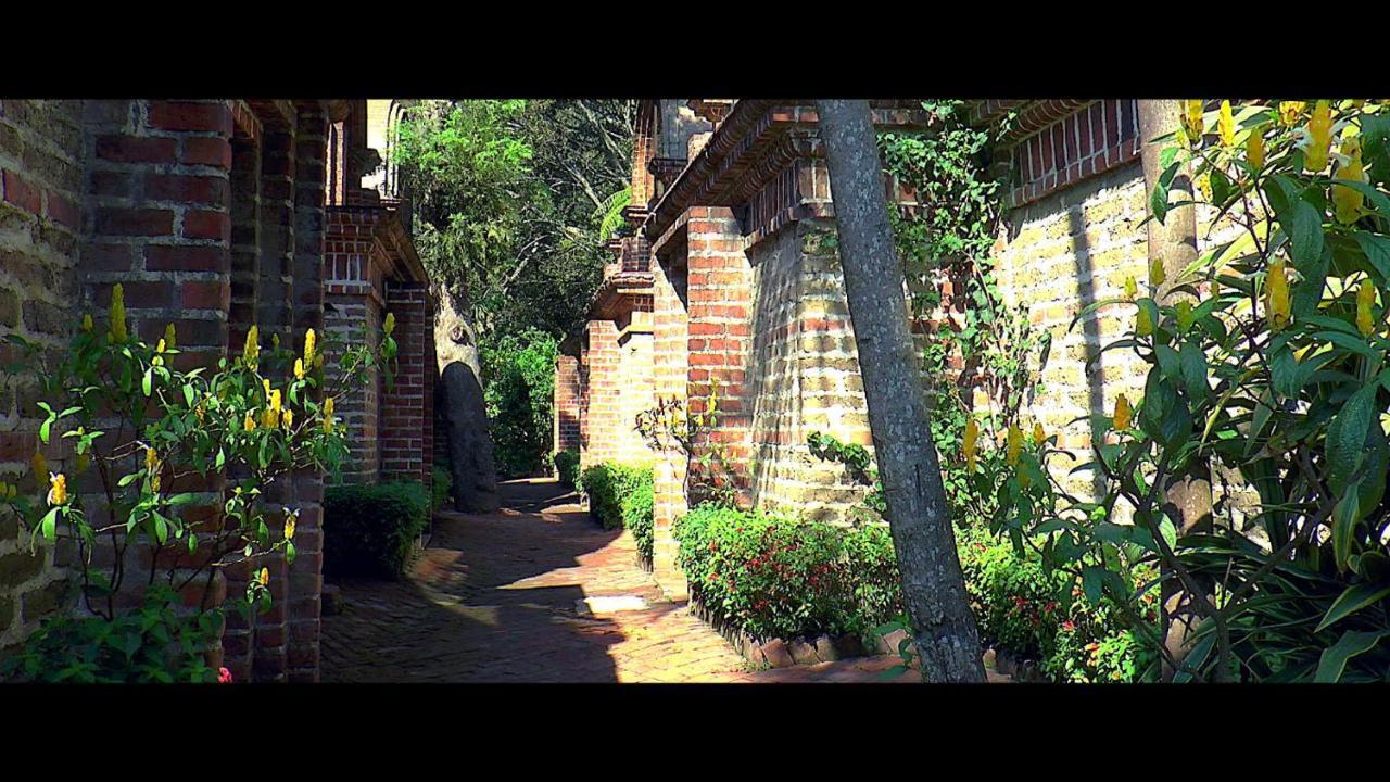 Hotel San Buenaventura De Atitlan Panajachel Exteriör bild