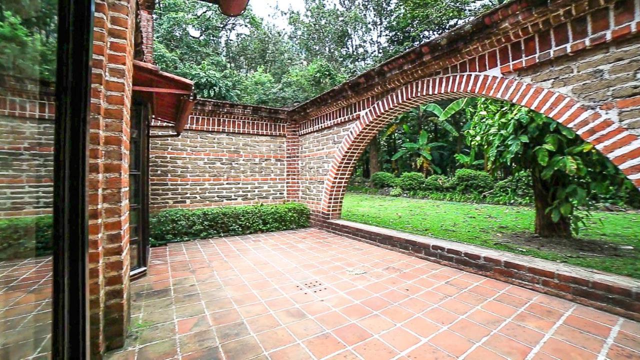 Hotel San Buenaventura De Atitlan Panajachel Exteriör bild