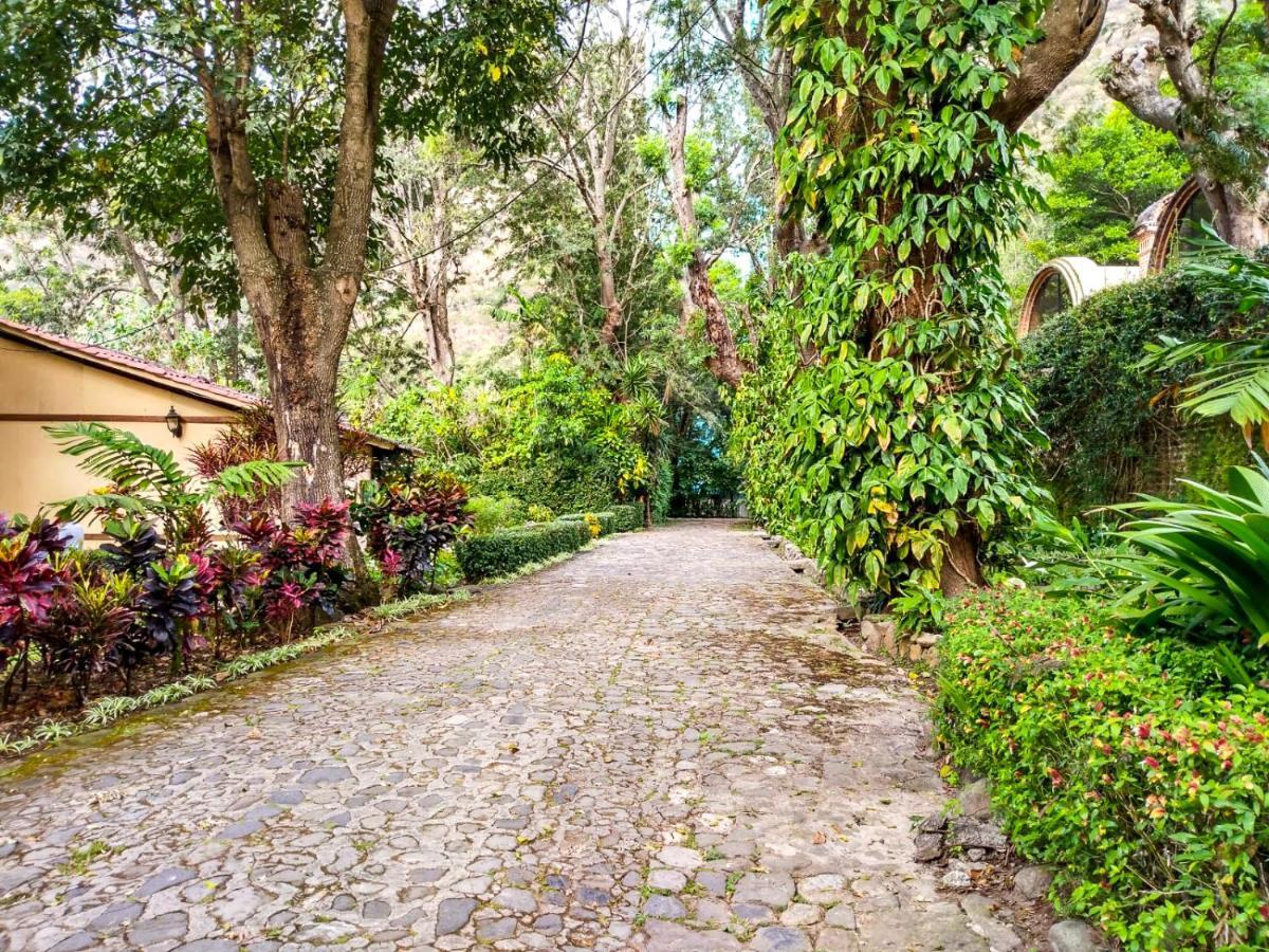Hotel San Buenaventura De Atitlan Panajachel Exteriör bild