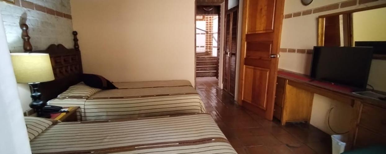 Hotel San Buenaventura De Atitlan Panajachel Exteriör bild