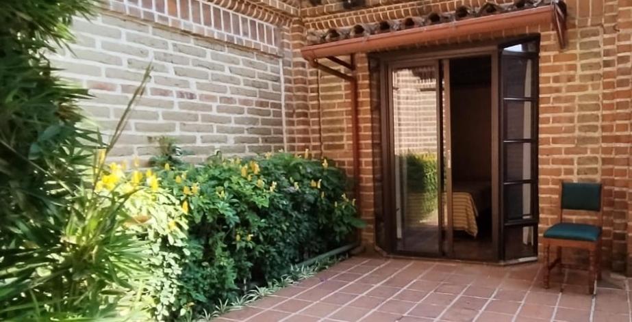 Hotel San Buenaventura De Atitlan Panajachel Exteriör bild
